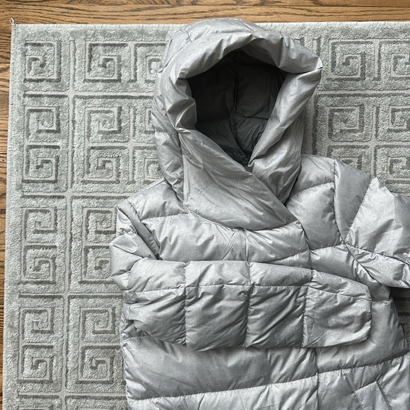 NWT Women's Grey EDDIE BAUER Cirruslite Down Coat - Picture 4 of 5